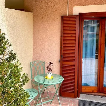 Casa Vacanze Con Veranda E Giardino, Mare * Olbia