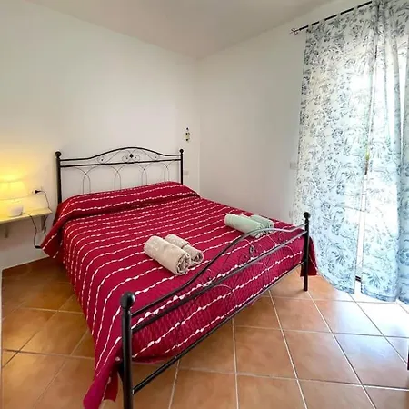 Casa Vacanze Con Veranda E Giardino, Mare Olbia