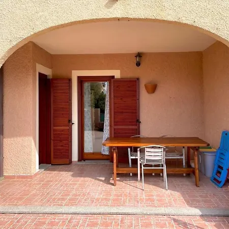 Casa Vacanze Con Veranda E Giardino, Mare Holiday home *